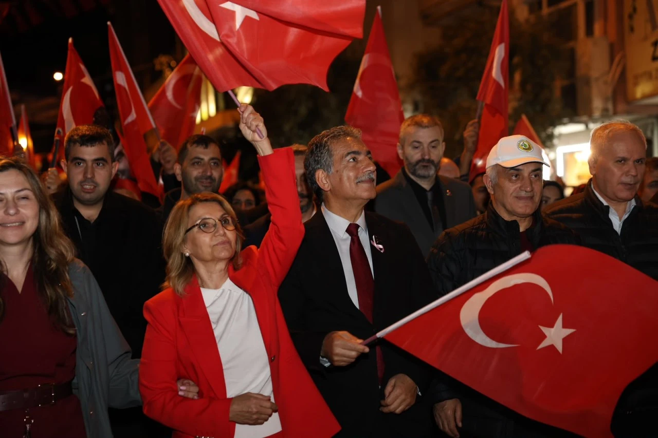 Gemlik’te Anadolu’nun renkleri Cumhuriyet coşkusuyla buluştu