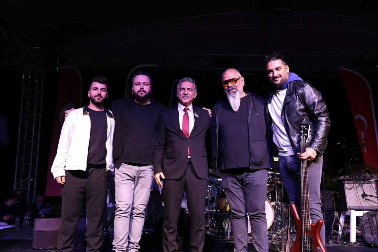 Gemlik’te Anadolu’nun renkleri Cumhuriyet coşkusuyla buluştu