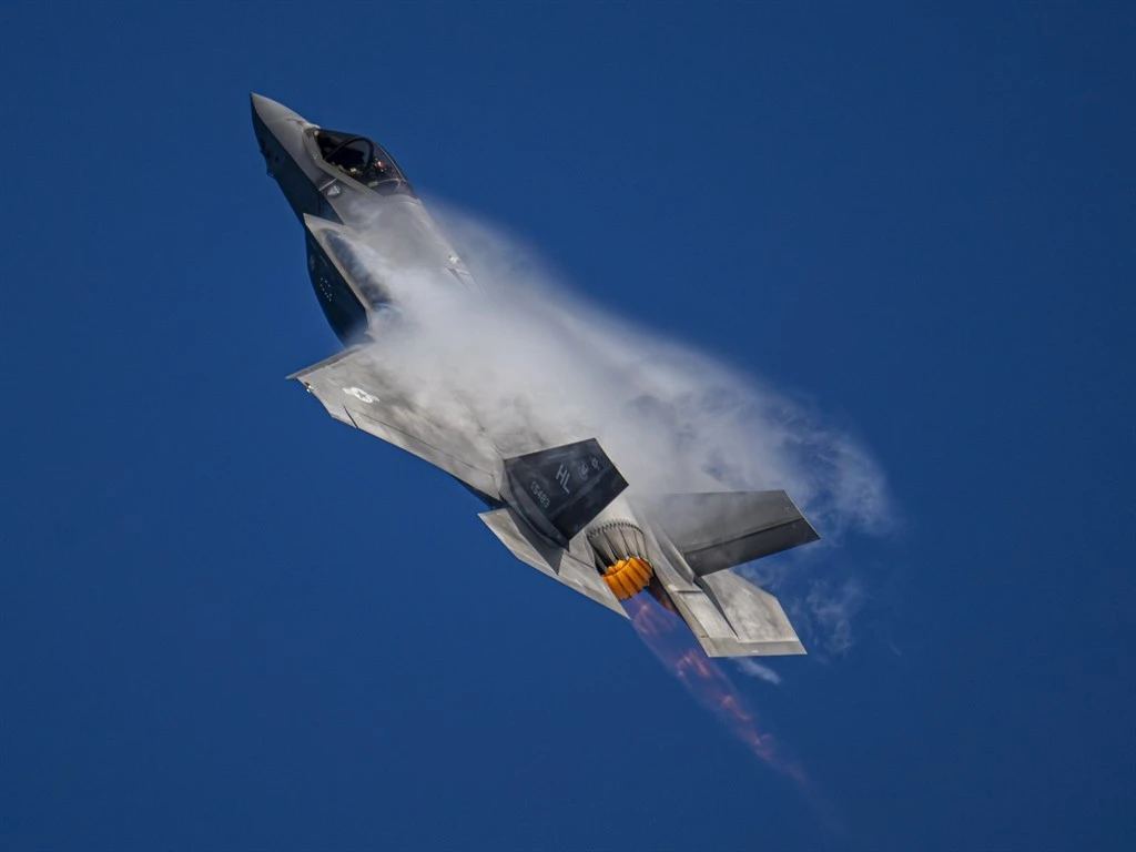 ABD'de F-35B savaş u&ccedil;ağı d&uuml;şt&uuml;