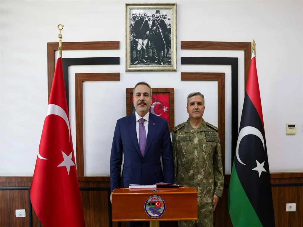Bakan Fidan, Libya'da TSK G&ouml;rev Grup Komutanlığı'nı ziyaret etti