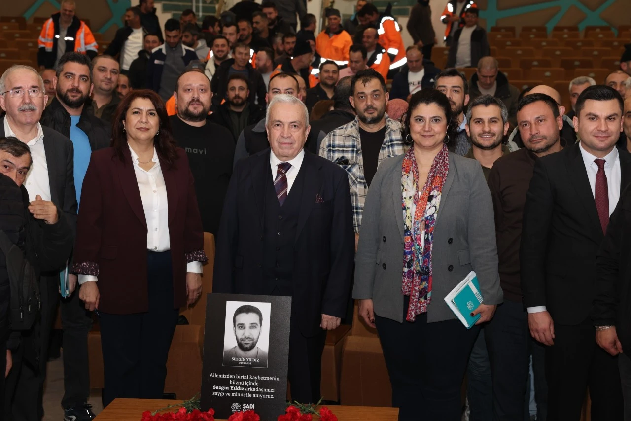 Başkan Şadi &Ouml;zdemir, temizlik iş&ccedil;ileri ile buluştu