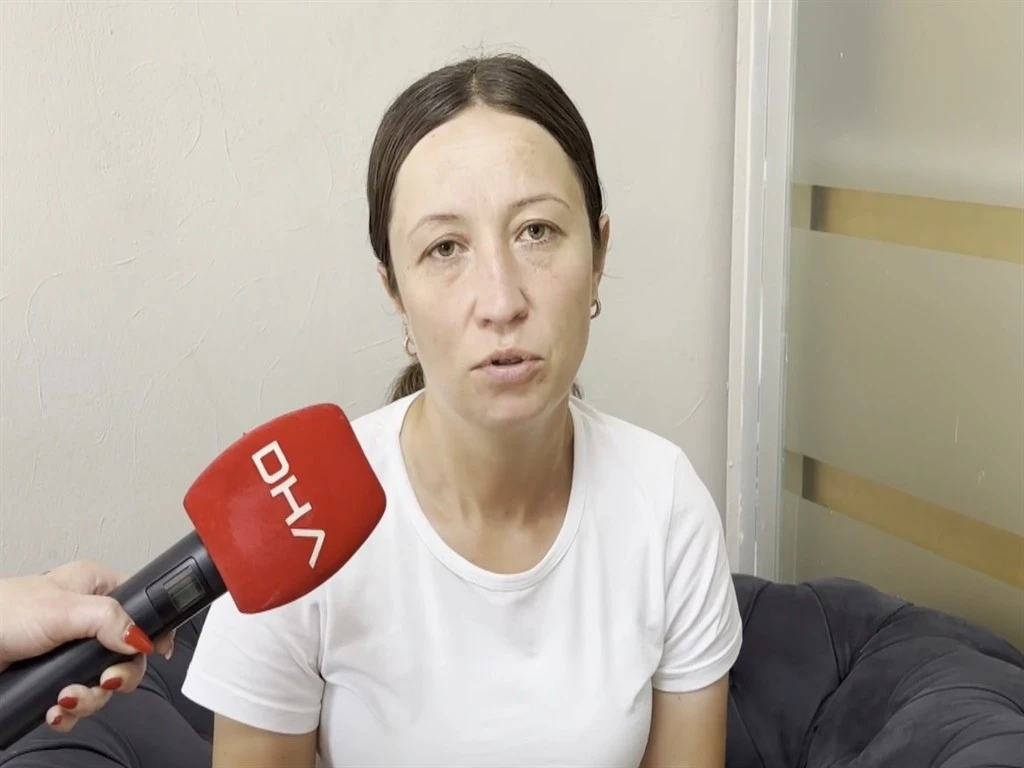 Bursa'da 2 &ccedil;ocuk annesi, eşinin &ouml;demediği kira borcu y&uuml;z&uuml;nden evinden &ccedil;ıkarıldığını iddia etti
