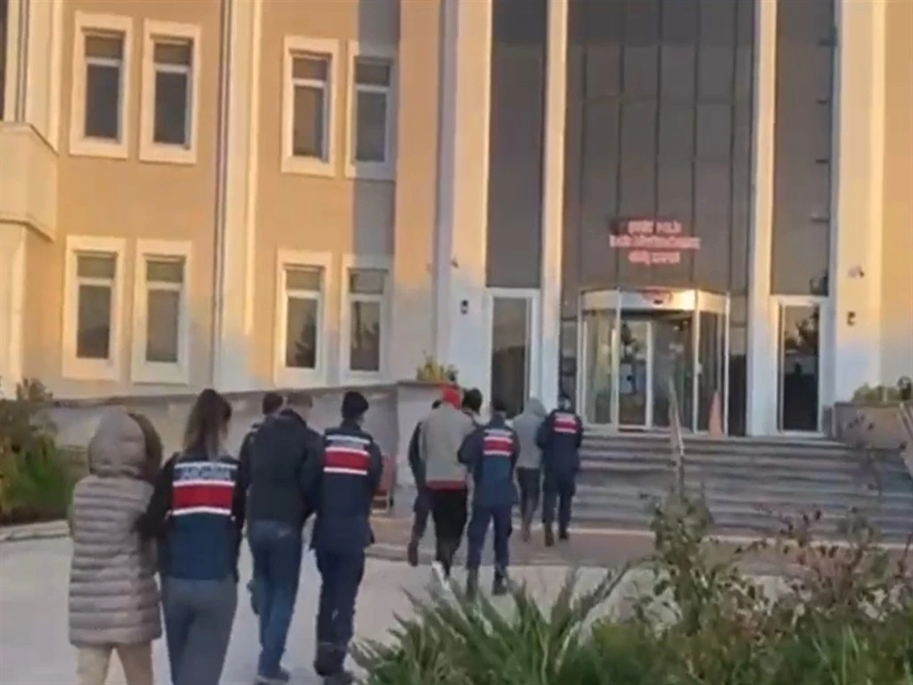 Bursa'da b&uuml;y&uuml;k dolandırıcılık 