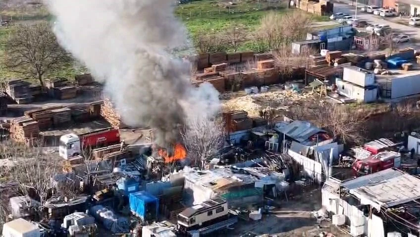 Bursa'da geri d&ouml;n&uuml;ş&uuml;m tesisinde yangın