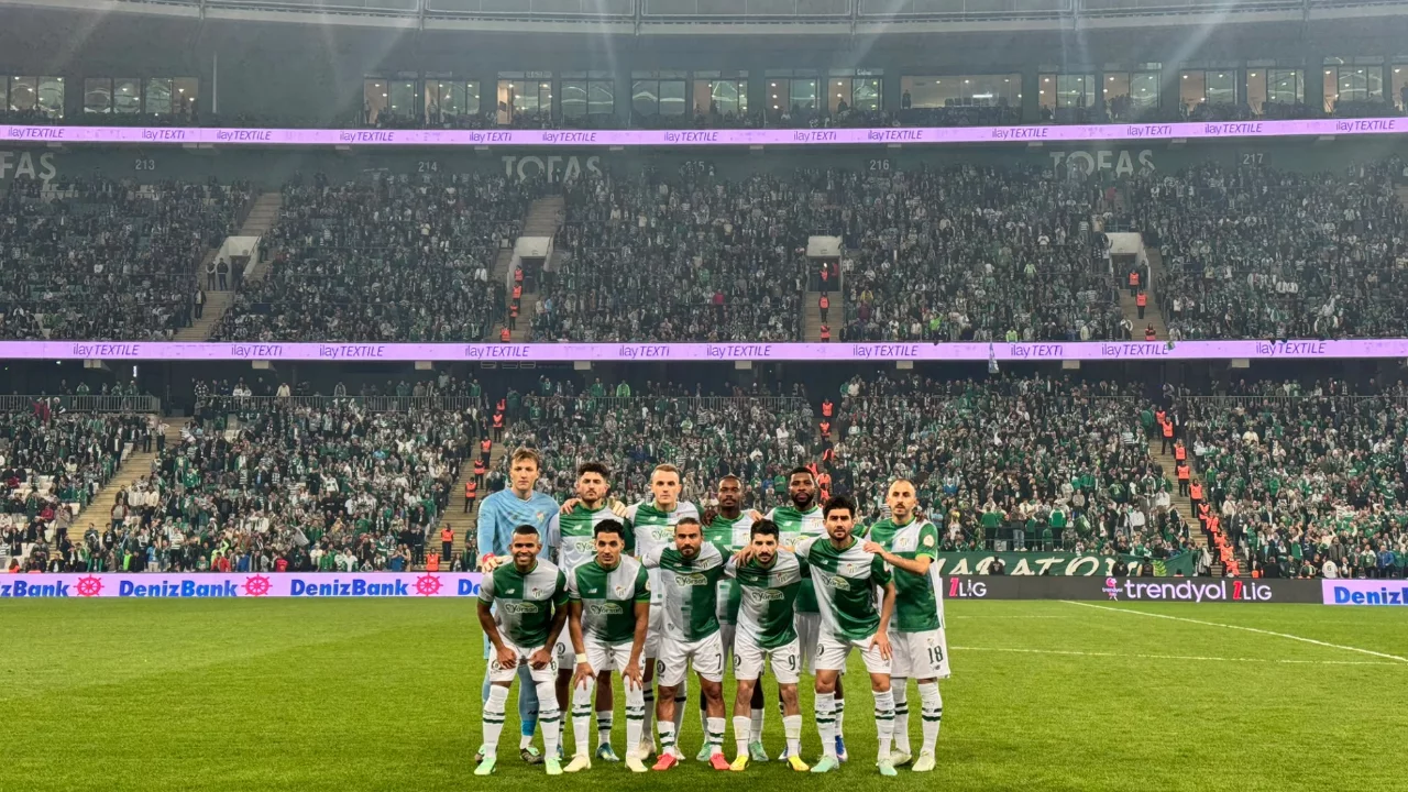 Bursaspor galibiyet peşinde! Kritik ma&ccedil;ta illk gol timsahtan:2-0