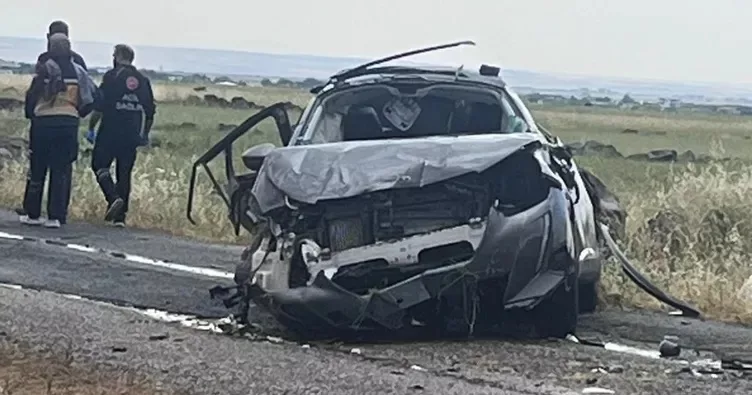 Diyarbakır'da feci kaza: 3 &ouml;l&uuml;