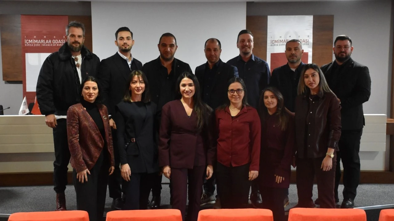 İ&ccedil;mimarlar 'Nehir &Ouml;zbey' dedi