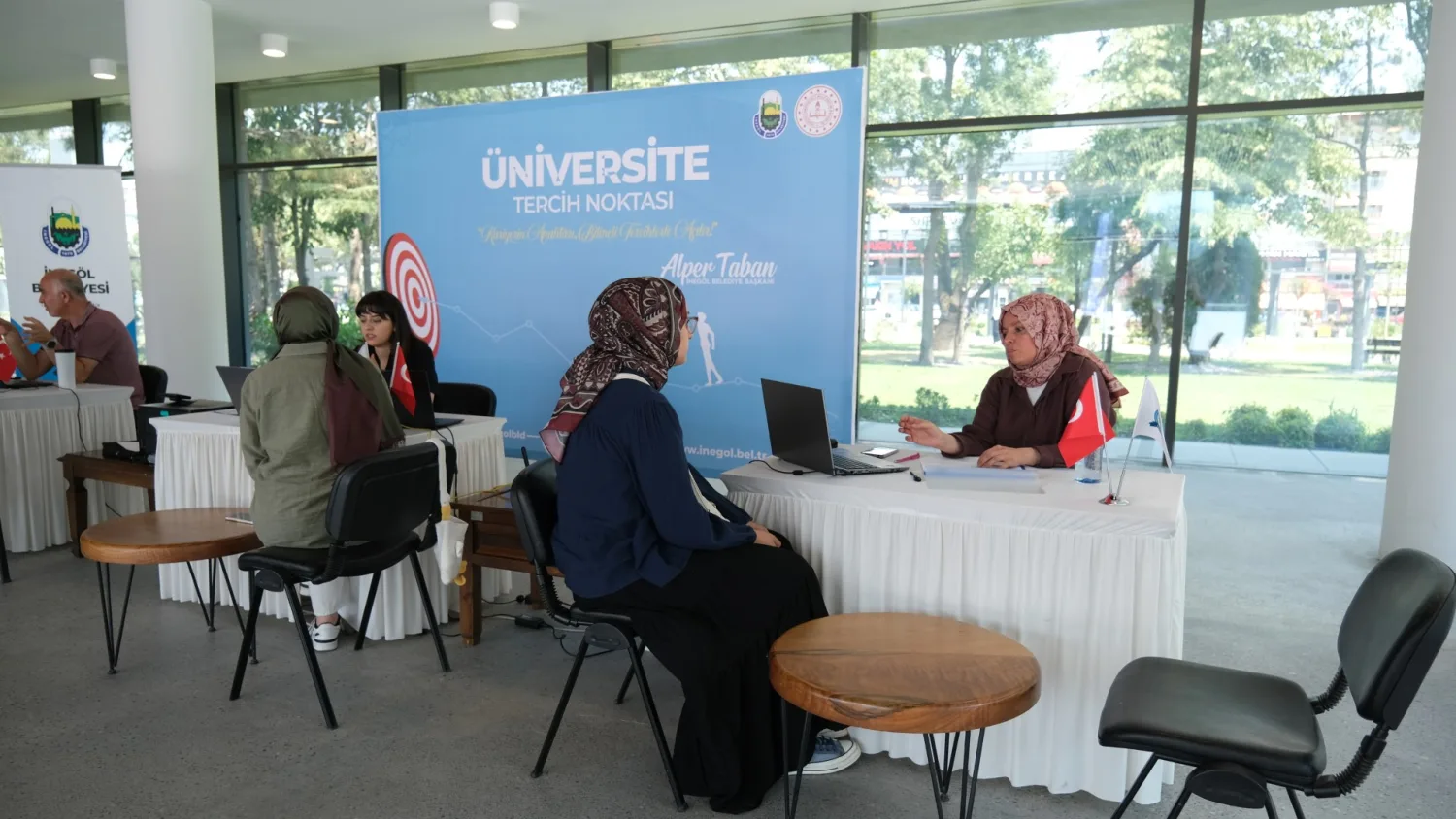 İneg&ouml;l Belediyesi&rsquo;nden &uuml;cretsiz YKS tercih danışmanlığı
