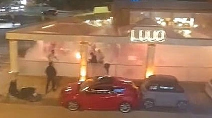 İneg&ouml;l'de kafedeki ısıtıcı alev aldı: 1'i ağır 3 yaralı