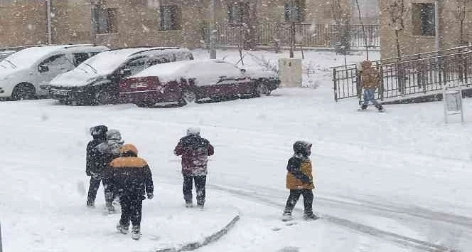 İstanbul'da okullara 1 g&uuml;nl&uuml;k tatil