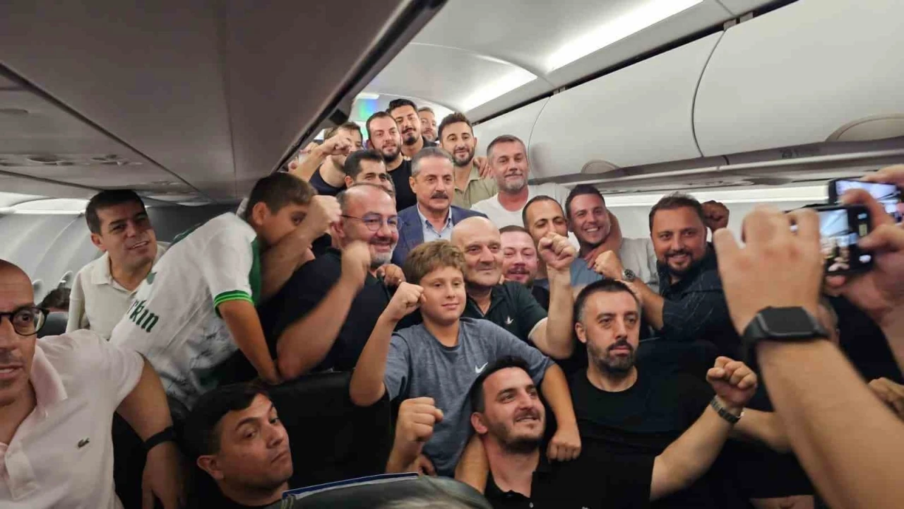 Milletvekili Faruk &Ccedil;elik: "Bu takım i&ccedil;in el birliği yapmak hepimizin g&ouml;revi"