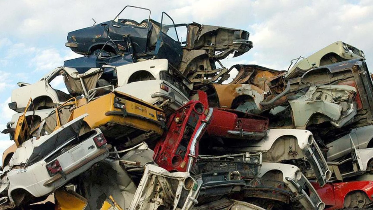 Milyonları ilgilendiren teklif Meclis'te! Eski ara&ccedil;ların bor&ccedil;ları sıfırlanabilir