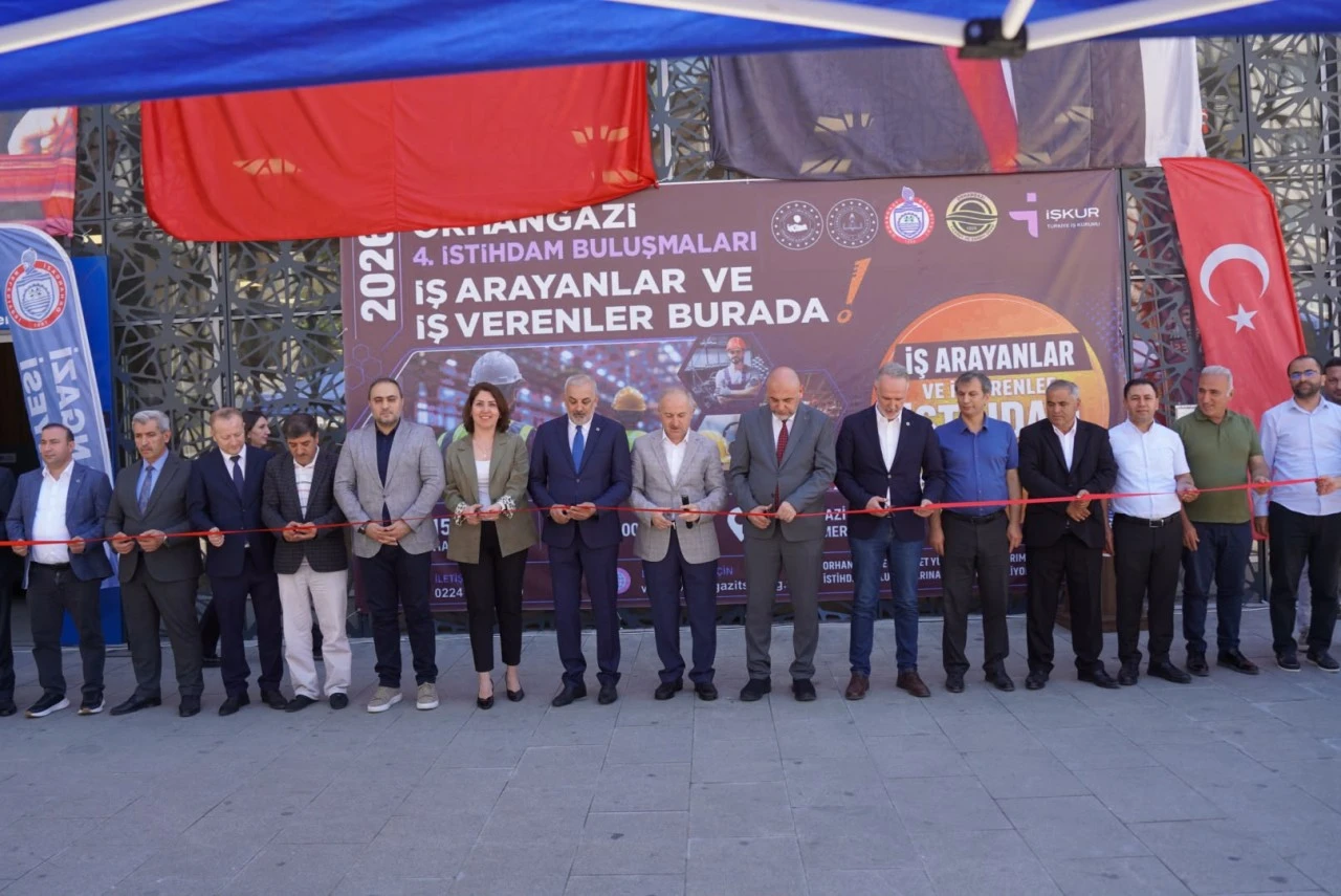 Orhangazi'de iş arayanlarla işverenler buluştu