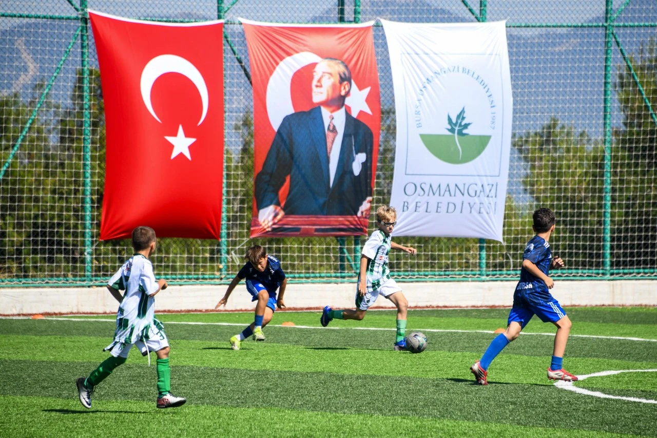 Osmangazi&rsquo;de sporun kalbi Feyyaz Alptuğ i&ccedil;in attı