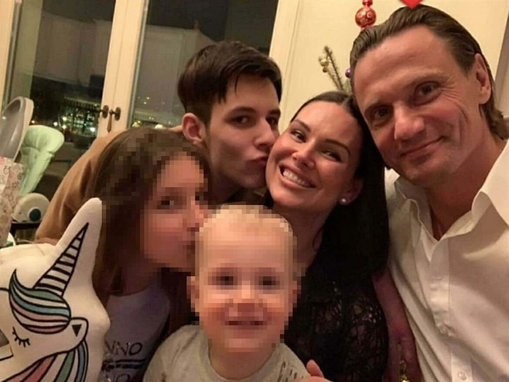 Rus anne ile kızını &ouml;ld&uuml;ren eski eş hakkında 3 kez uzaklaştırma kararı verilmiş