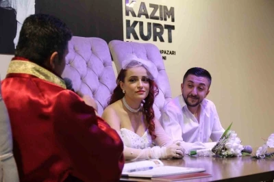 05.05.2025&rsquo;te "Evet" demek isteyen &ccedil;iftler salonları doldurdu
