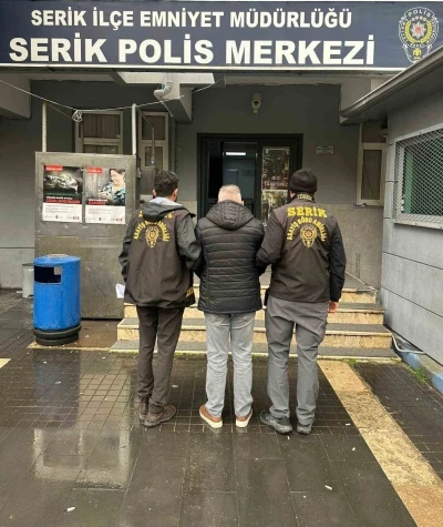 10 yıldır firari olan h&uuml;k&uuml;ml&uuml; Serik&rsquo;te yakalandı