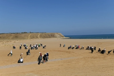 100&rsquo;&uuml; Aşkın G&ouml;n&uuml;ll&uuml;yle Kıyı Temizliği