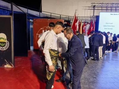 1100 yıl &ouml;nceki gelenekle mezun oldular