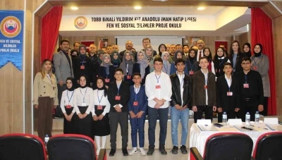 12. Arap&ccedil;a Bilgi ve Etkinlik Yarışmaları Erzincan İl Finali d&uuml;zenlendi
