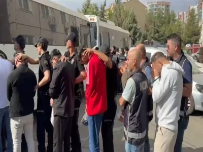  13 ilde silah ka&ccedil;ak&ccedil;ılığı operasyonunda 19 tutuklama