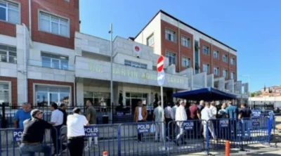 13 yaşındaki kız &ccedil;ocuğunu istismar eden 33 kişi tutuklandı