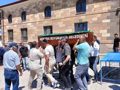 14 yaşındaki kuzeni ile birlikte g&ouml;lette boğuldu