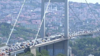 15 Temmuz Şehitler K&ouml;pr&uuml;s&uuml;'nde trafik durma noktasına geldi