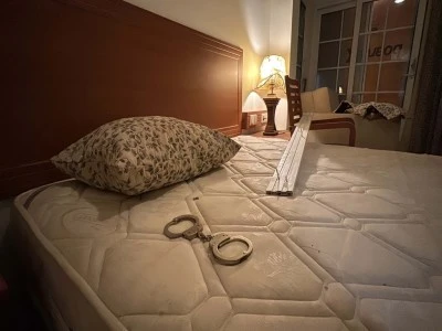 15 Temmuz'un yıld&ouml;n&uuml;m&uuml;nde Marmaris'teki otel &ccedil;atışmanın izlerini ilk g&uuml;nk&uuml; gibi taşıyor