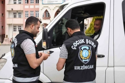 16 ekip 54 personelle Erzincan Emniyeti &ccedil;ocuk ve gen&ccedil;ler i&ccedil;in sahada

