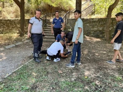 16 yaşındaki &ccedil;ocuğu başından bı&ccedil;akladı