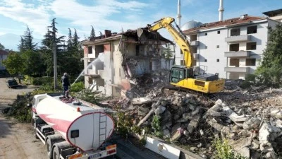 17 Ağustos&rsquo;un 27. yılında İneg&ouml;l&rsquo;de g&uuml;venli şehir i&ccedil;in d&ouml;n&uuml;ş&uuml;m s&uuml;r&uuml;yor