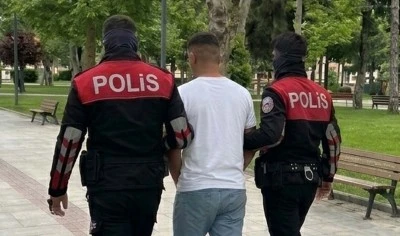 17 yaşında ve 152 yıl hapis cezasıyla aranıyordu! Yakalandı, tutuklandı!