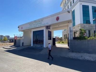 18 yaşındaki T&ouml;re, evinin banyosunda &ouml;l&uuml; bulundu