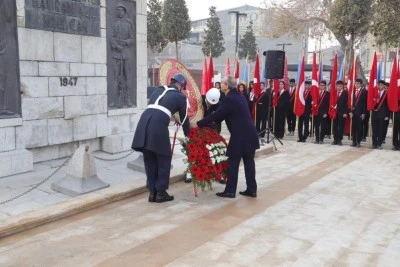 2. Cumhurbaşkanı İsmet İn&ouml;n&uuml; t&ouml;renle anıldı