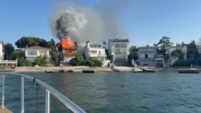 2 katlı yalı cayır cayır yandı