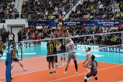 2025 Voleybol Erkekler Şampiyonlar Kupası'nı Ziraat Bankkart kazandı 