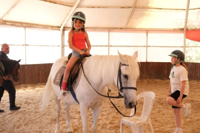 22 Bin 686 &Ccedil;ocuğa Binicilik Eğitimi