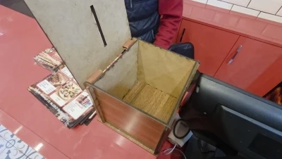 3 farklı iş yerinden hırsızlık yapan &ccedil;ocuklar 