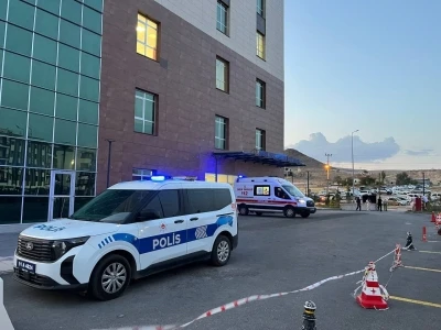 3. kattan d&uuml;şen kadın hayatını kaybetti