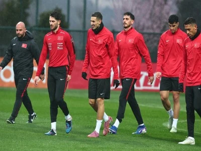 3 takımdan 33 futbolcu milli takımlarında m&uuml;cadele edecek