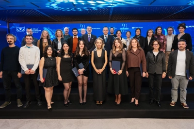 32. Sakıp Sabancı Sanat &Ouml;d&uuml;lleri Sahiplerini Buldu