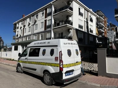 37 haftalık hamile eşini dizlerinden vurdu