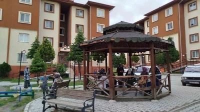 4.4 b&uuml;y&uuml;kl&uuml;ğ&uuml;ndeki deprem &Ccedil;orum&rsquo;da hissedildi
