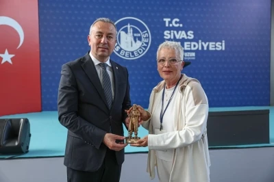 6 farklı d&ouml;neme ev sahipliği yapan Tarihi Sivas Kalesi turizme kazandırılacak
