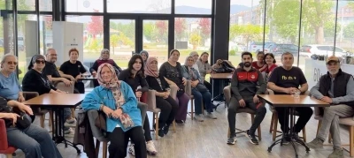 60+ Aktif Yaşlanma Kul&uuml;b&uuml; sağlıklı kalma noktası oldu
