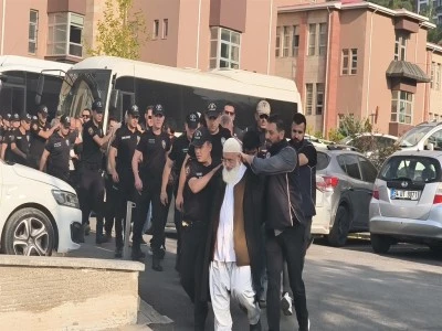 8 ilde DEAŞ ter&ouml;r &ouml;rg&uuml;t&uuml;ne darbe: 22 tutuklama