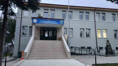 82 yaşındaki kadın "Askerim" diyen dolandırıcıya altınlarını verdi