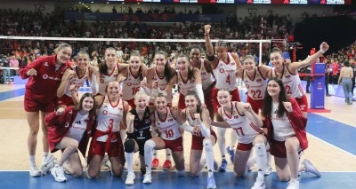 A Milli Kadın Voleybol Takımı, &Ccedil;in&rsquo;i 3-2 mağlup etti