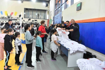 ABB&rsquo;den &ldquo;Fabrika Voleybol&rdquo; Projesine Destek